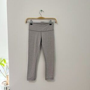 Lululemon Light Gray Wunder Under Crop Leggings Size 2